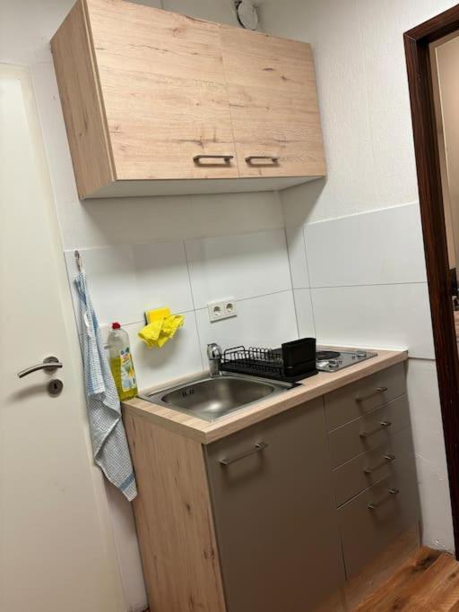 Gemuetliche Wohnung Mit Balkon Saarbrücken Esterno foto