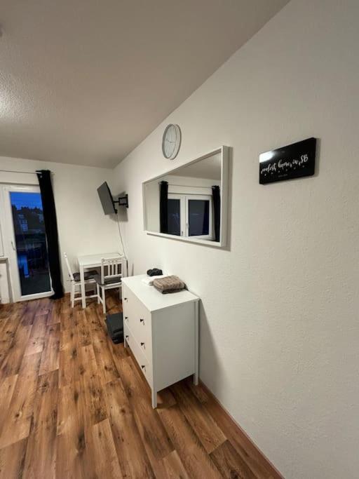 Gemuetliche Wohnung Mit Balkon Saarbrücken Esterno foto